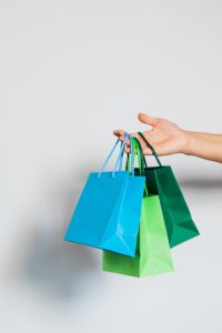 物販副業で稼ぐなら転売がおすすめ!
