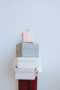 副業初心者必見!物販とせどりって別の副業なの?